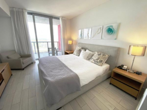 Amazing 1B-1B Apartment With Amazing View! 28A